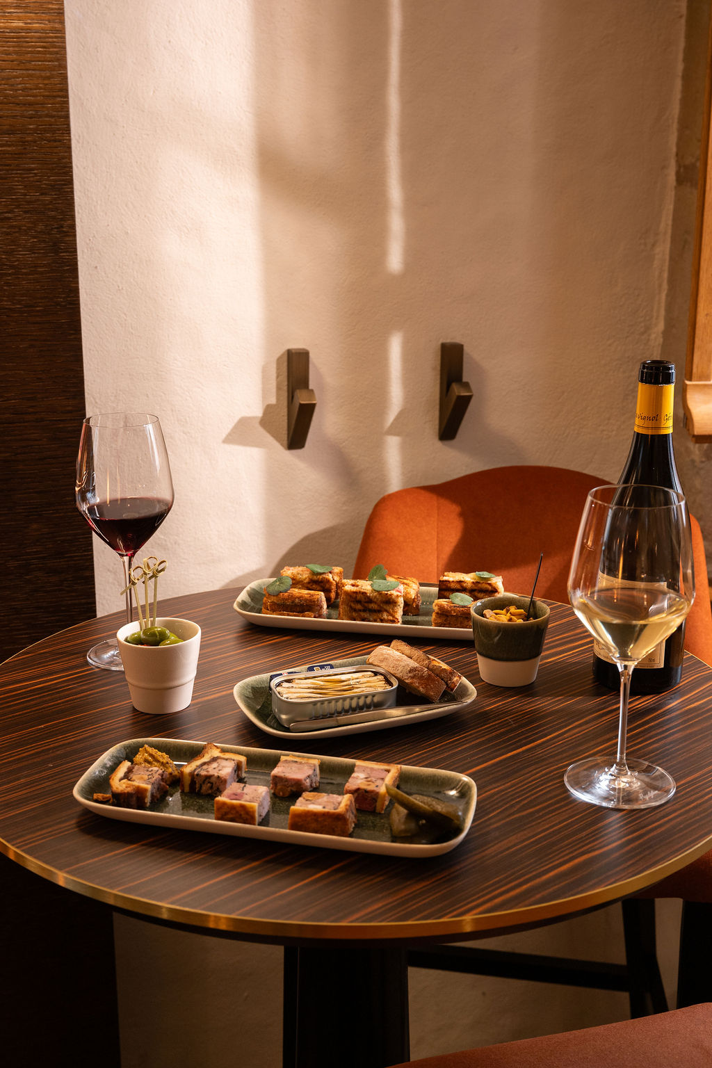 		Bar à Vins Les Armures